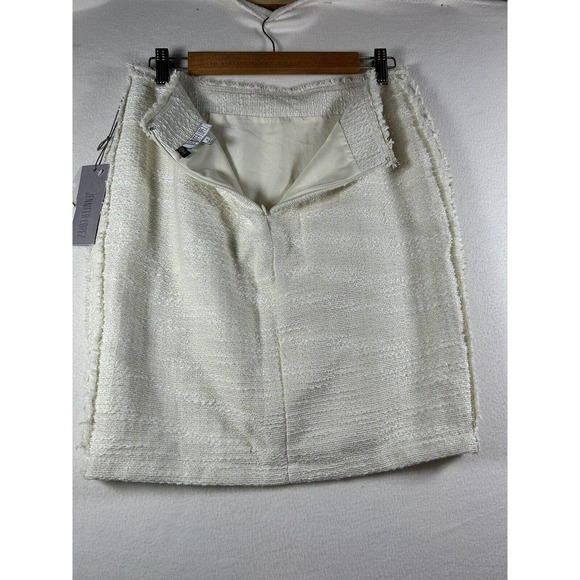 Jennifer Lopez cream lined Zipper Skirt size 4 New With Tag $50 gold embellished - Picture 7 of 10